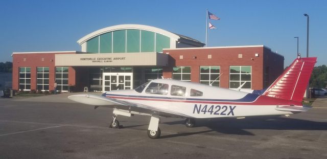 Piper Cherokee Arrow (N4422X)