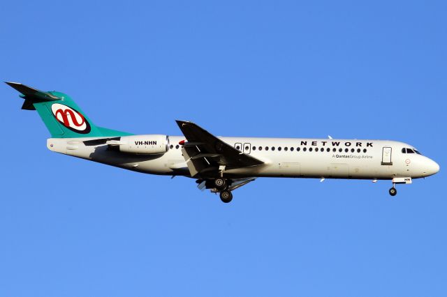 Fokker 100 (VH-NHN)
