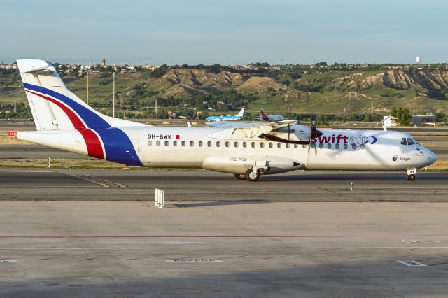 ATR ATR-72 (9H-BWW)