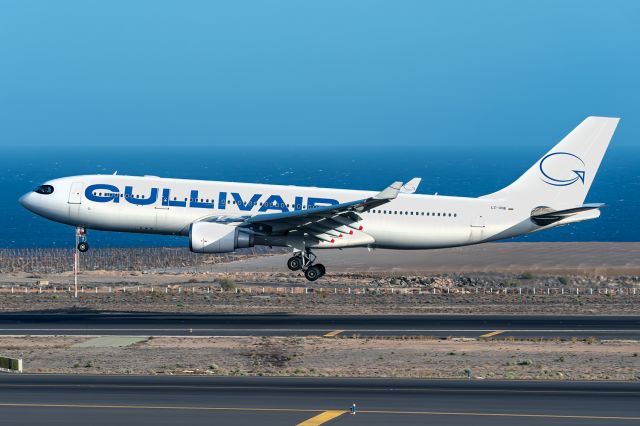 Airbus A330-200 (LZ-ONE)