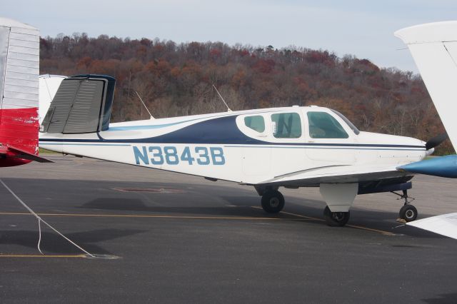 Beechcraft 35 Bonanza (N3843B)