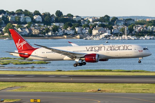 Boeing 787-8 (G-VYUM) - Landing on 15R, taken from Central Parking Garage