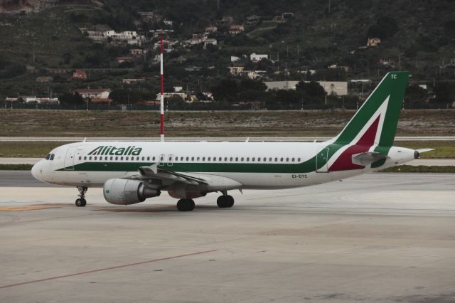 Embraer 170/175 (EI-DTC)