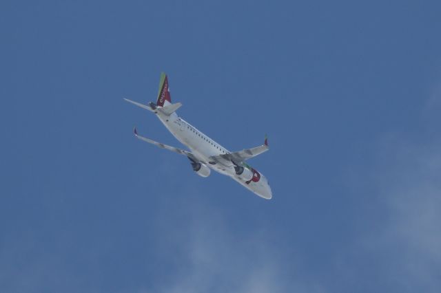 Embraer ERJ-190 (CS-TPQ) - TAP Air Embraer ERJ-190LR (190-100LR) (CS-TPQ) (ICAO24 495211)