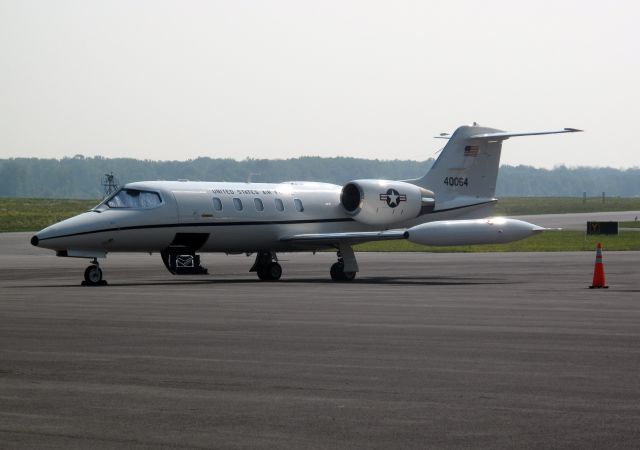 Piper Saratoga (N40064) - No type or location information is given for US military aircraft.