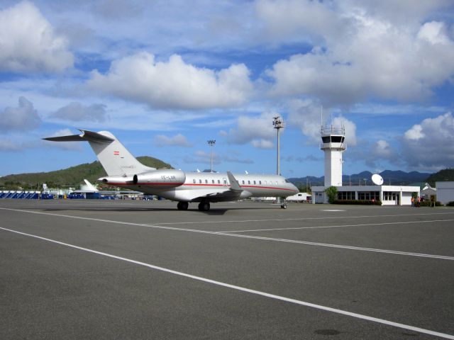 Bombardier Global Express (OE-LXR)