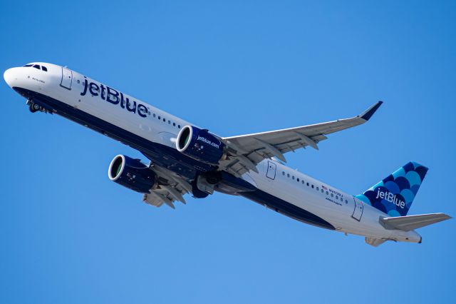 Airbus A321neo (N2039J) - JBU943 - RNO to LAX - 29 Dec, 2020