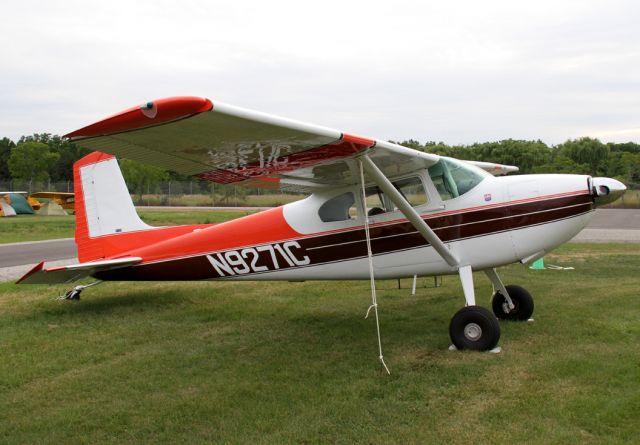 Piper Cherokee Arrow (N9271C)