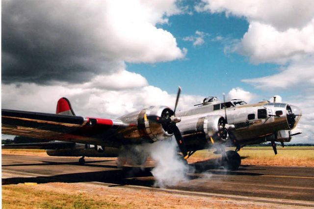 Boeing B-17 Flying Fortress —