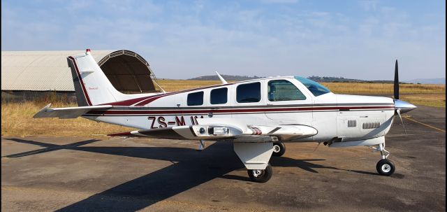 Beechcraft Bonanza (36) (ZS-MJM)