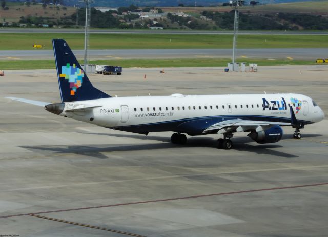 EMBRAER 195 (PR-AXI)