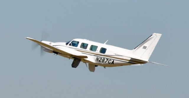 Piper Navajo (N287CA)