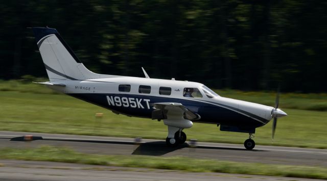 Piper Malibu Mirage (N995KT)