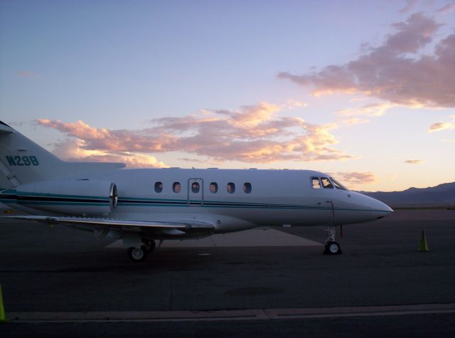 Hawker 800 (N29B)