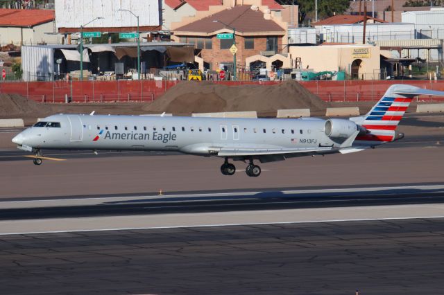 Canadair Regional Jet CRJ-900 (N913FJ)