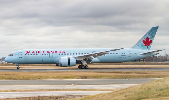 Boeing 787-9 Dreamliner (C-FNOI) - Delivery flight for the third 789 for Air Canada, slowing on runway 05