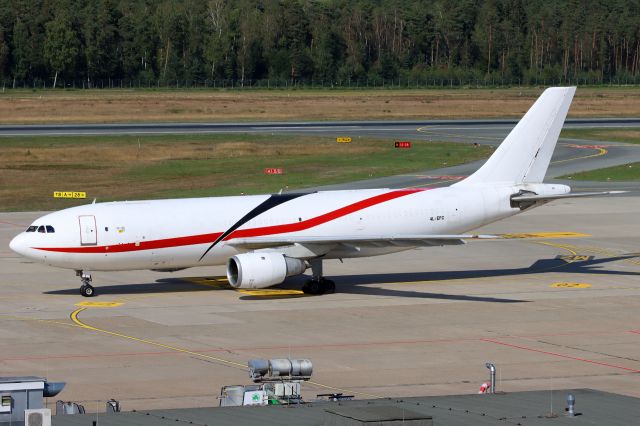 Airbus A300F4-600 (4L-EFC)