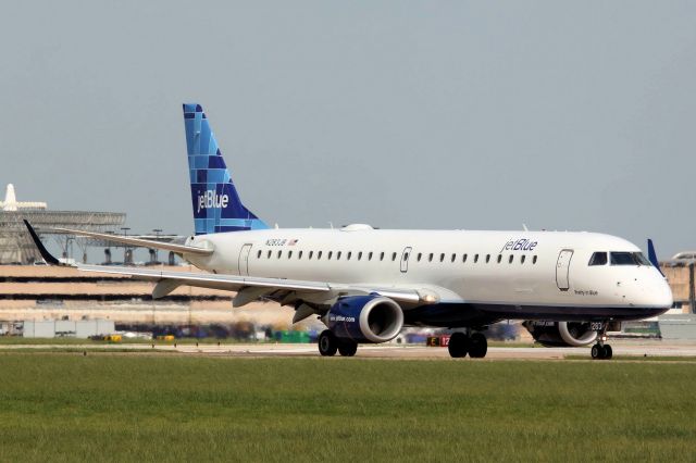 Embraer ERJ-190 (N283JB)