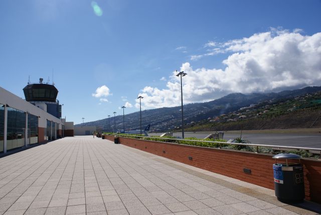 — — - LPMA Aero Port Madeira