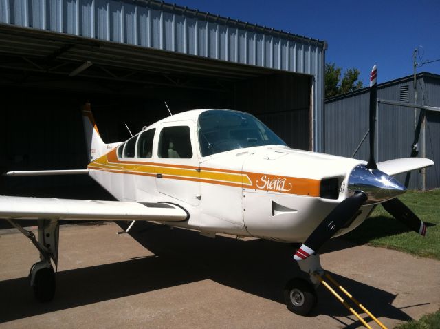 Beechcraft Sundowner (N6720H)