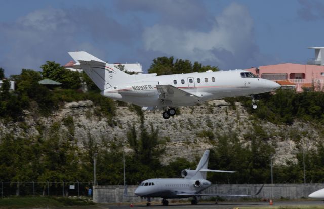 Hawker 800 (N991FR)