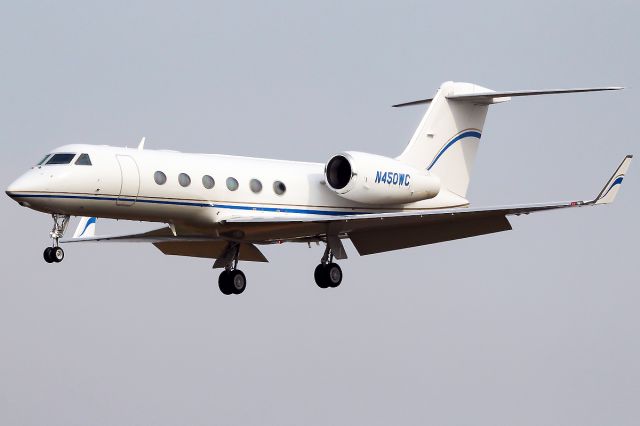 Gulfstream Aerospace Gulfstream IV (N450WC)