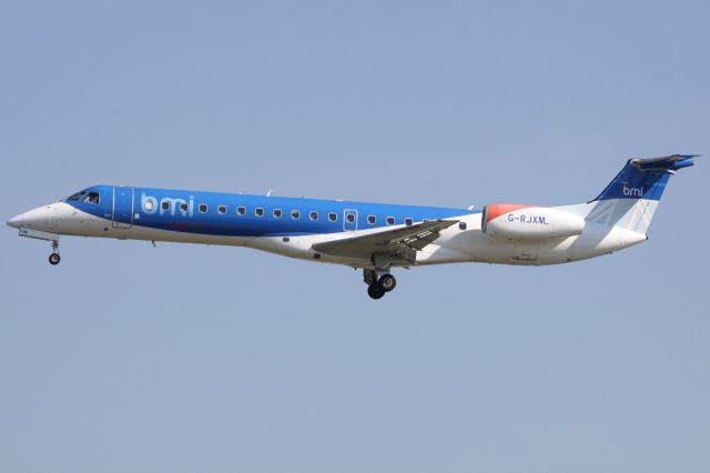 Embraer ERJ-145 (G-RJXM)