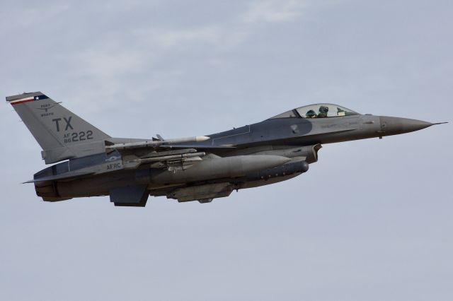 Lockheed F-16 Fighting Falcon (86-0222) - A member of the 457th Fighter Squadron departing NAS/JRB Fort Worth, for a local sortie (Please view in "full" for highest image quality)