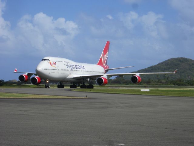 Boeing 747-400 (G-VROS)