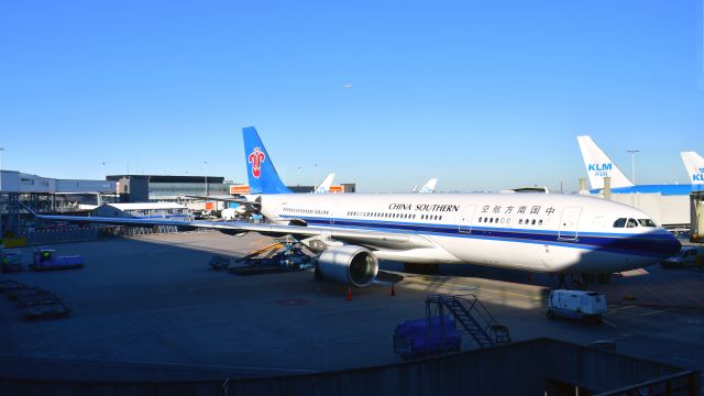 Airbus A330-200 (B-6516) - China Southern Airlines Airbus A330-223 B-6516 in Amsterdam 