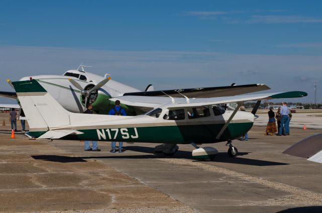 Cessna Skyhawk (N17SJ) - At the 1940s Airport Terminal Museum at Houston Hobby