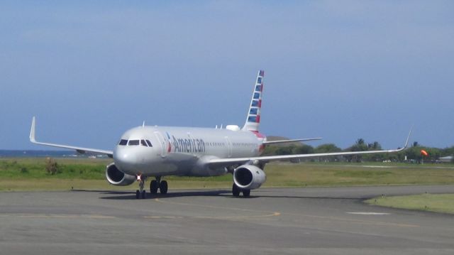 Airbus A321 (N152AA)