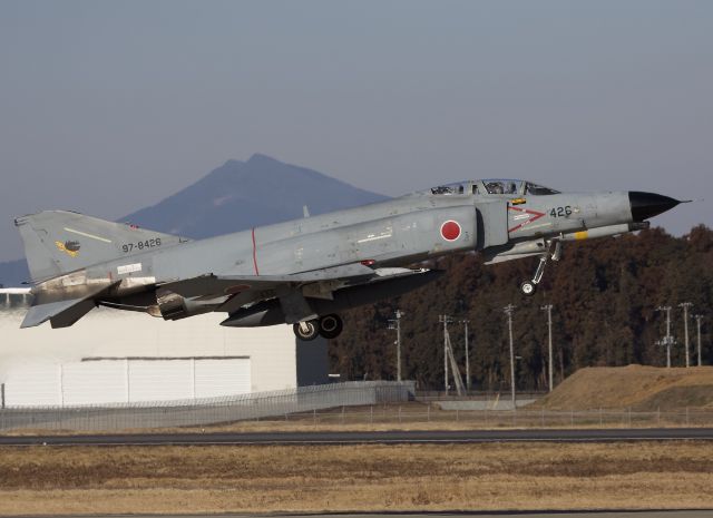 McDonnell Douglas F-4 Phantom 2 (97-8426) - Departing Hyakuri on a gorgeous morning (please view in "full" for highest image quality)