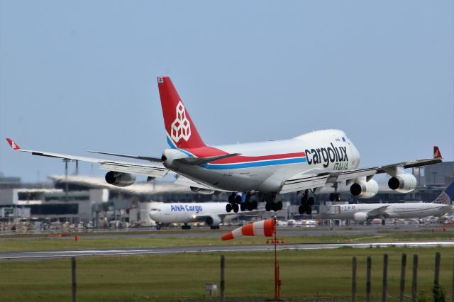 Boeing 747-400 (LX-SCV)