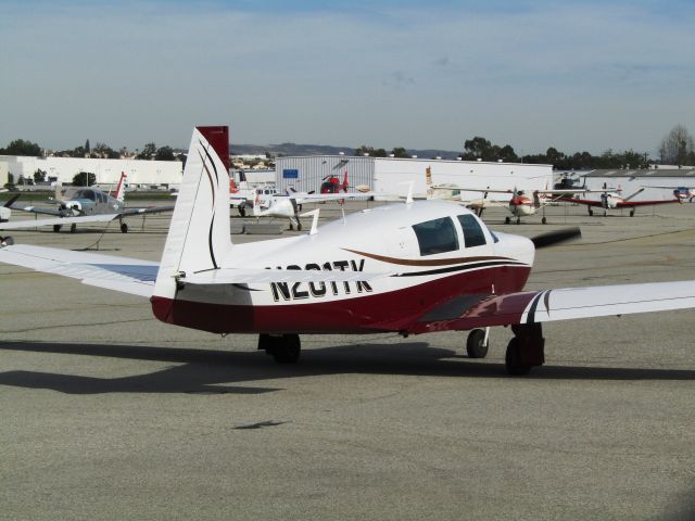 Mooney M-20 (N201TK) - Taxiing to RWY 24