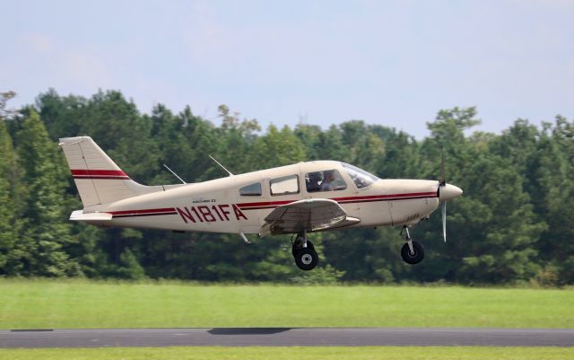 Piper Cherokee (N181FA)