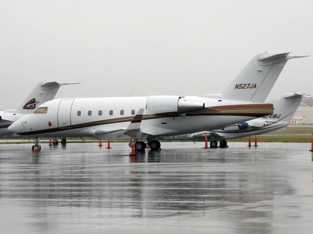 Canadair Challenger (N527JA)