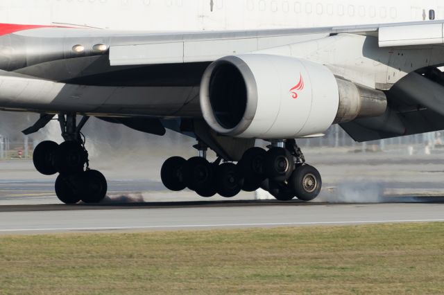 Boeing 747-400 (B-2437)