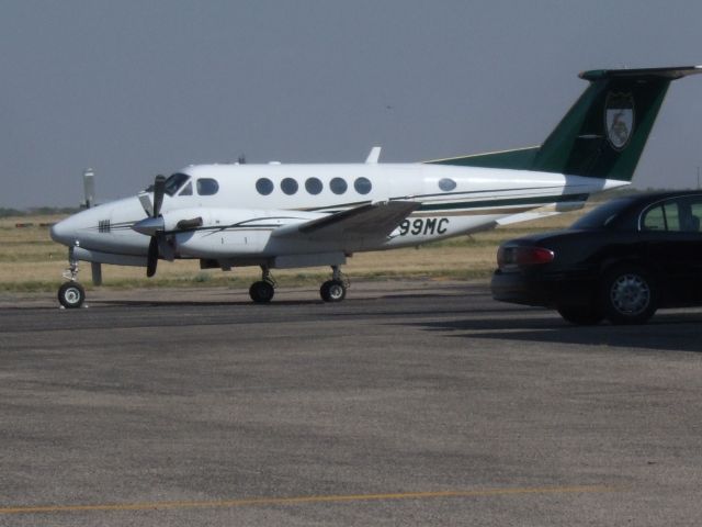 Beechcraft Super King Air 200 (N899MC)