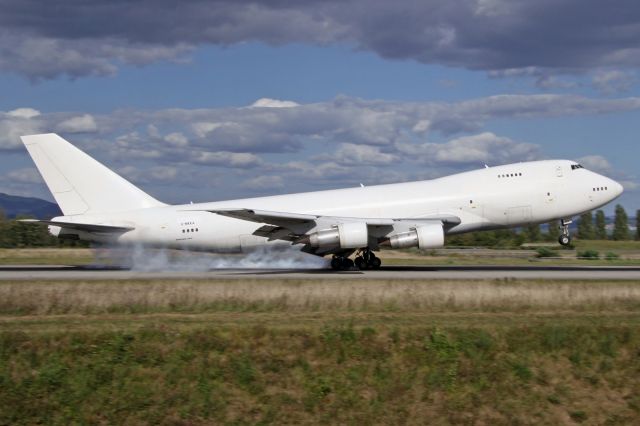 Boeing 747-200 (G-MKKA)