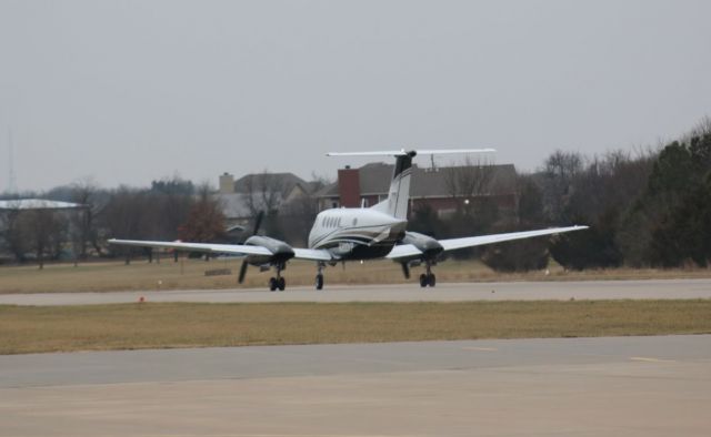 Beechcraft Super King Air 300 (N300VP)