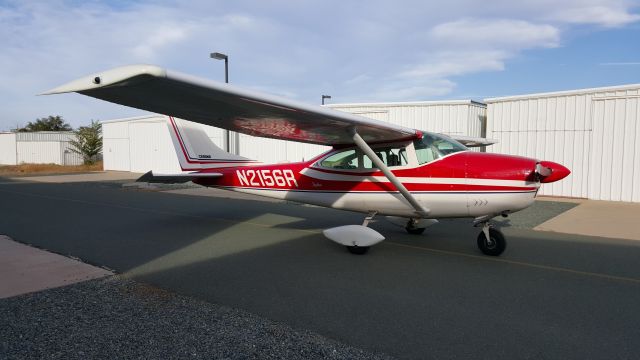 Cessna Skylane (N2156R)