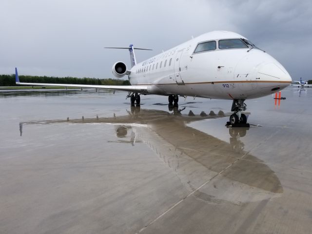 Canadair Regional Jet CRJ-200 (N912SW) - awaiting startup