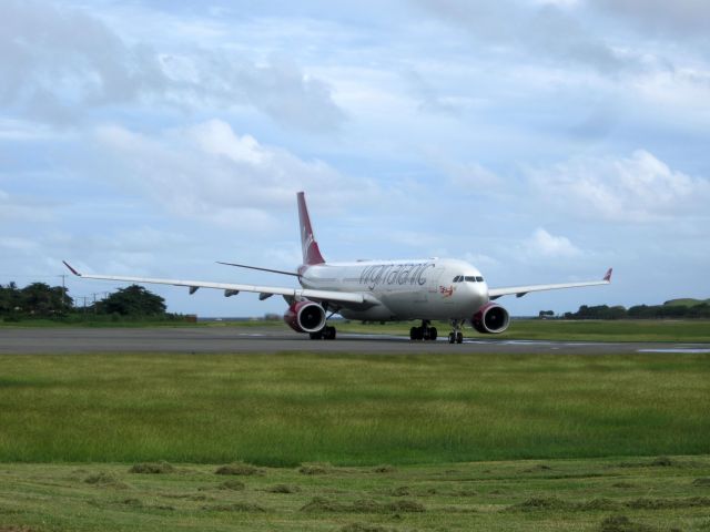 Airbus A330-300 (G-VGEM)