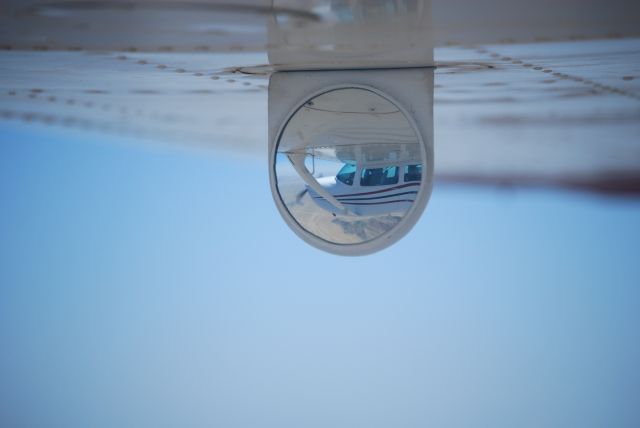 Cessna Skylane (N4932S) - View of fuselage in flight in gear check mirror