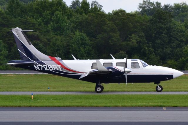 Piper Aerostar (N728RT) - HUTCH MANAGEMENT GROUP LLC taxiing at KJQF - 8/6/18