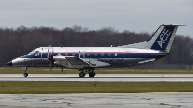 Embraer EMB-120 Brasilia (N122HL)