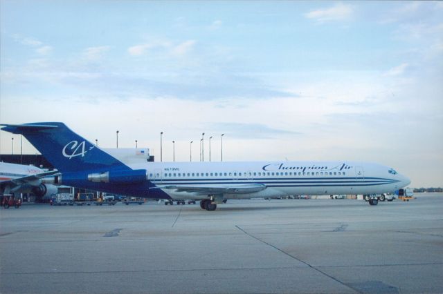 BOEING 727-200 (N679MG)