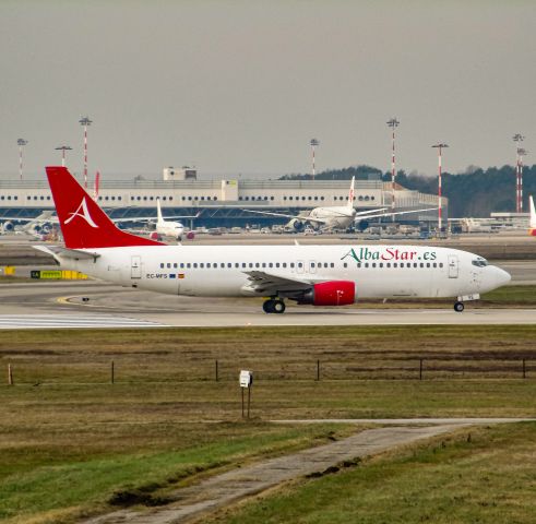 Boeing 737-700 (EC-MFS)