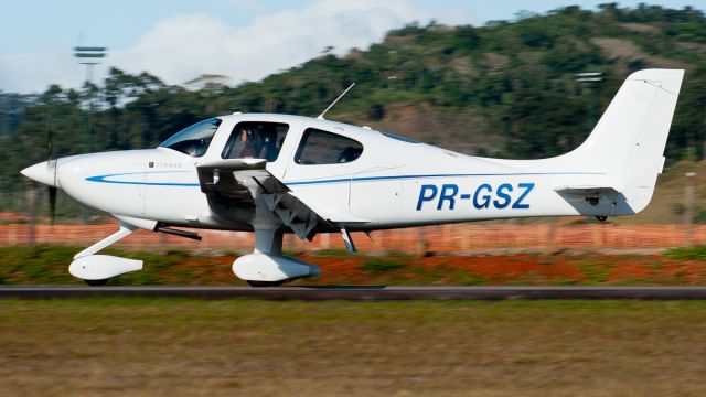 Cirrus SR-22 (PR-GSZ)